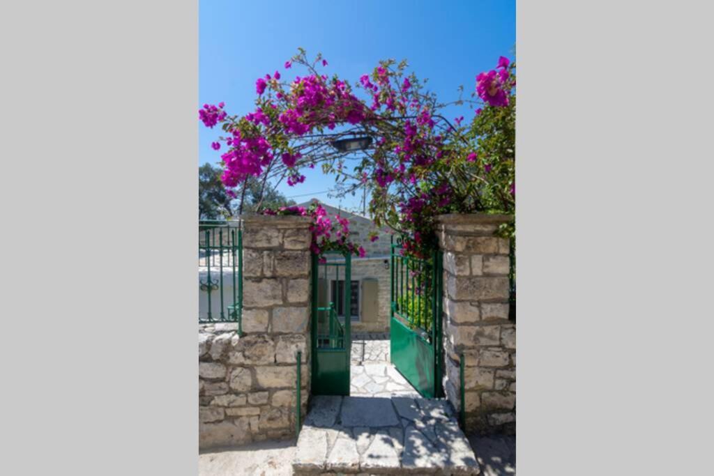 Thanos Cottage Vlachopoulátika 외부 사진